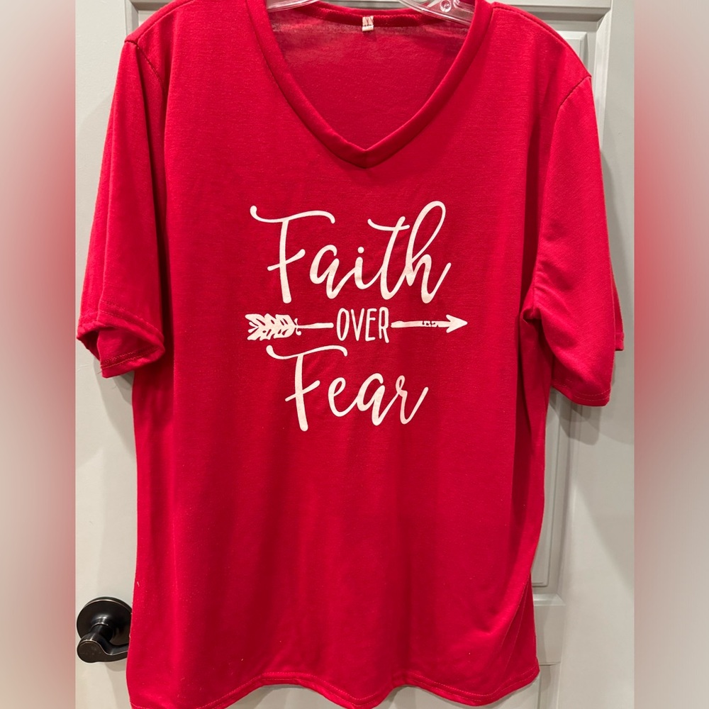 Faith Over Fear V-Neck Tee Red Size 3XL
